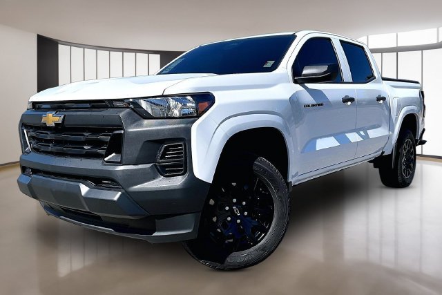 Used 2025 Chevrolet Colorado W/T w/ WT Custom Package RWD image 1