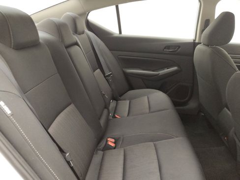 Used 2024 Nissan Altima 2.5 SV image 19