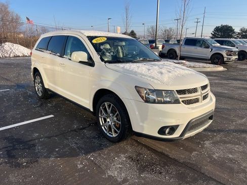 Used 2015 Dodge Journey R/T w/ Flexible Seating Group image 3