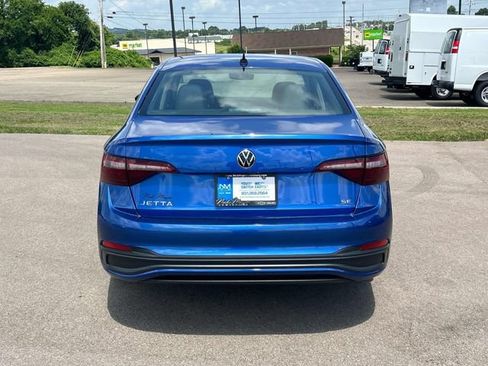 Used 2024 Volkswagen Jetta SE FWD image 5