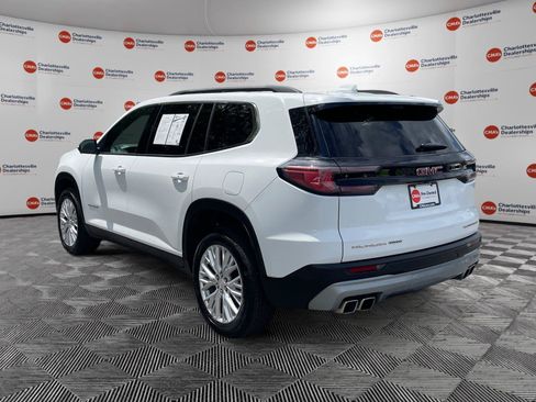 Used 2026 GMC Acadia Elevation w/ Elevation Premium Package AWD/4WD image 3