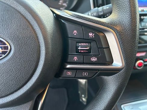 Used 2023 Subaru Crosstrek 2.0i image 12