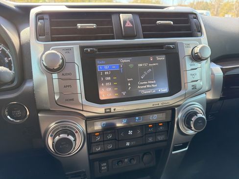 Used 2016 Toyota 4Runner Limited image 11