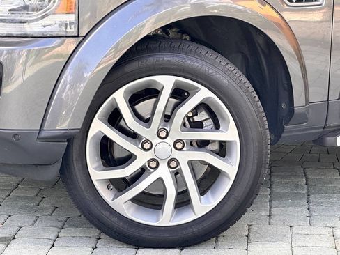 Used 2016 Land Rover LR4 HSE AWD/4WD image 3
