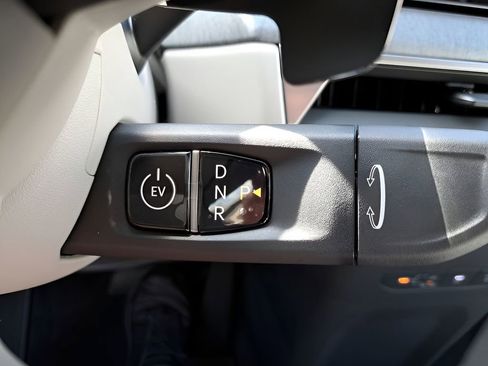 New 2026 Kia EV9 Wind image 30