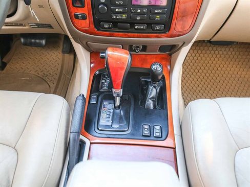 Used 2000 Lexus LX 470 4WD image 20