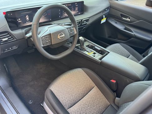New 2026 Nissan Sentra SV w/ SV Convenience Package FWD image 12