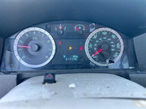 Used 2010 Ford Escape XLS AWD/4WD image 9