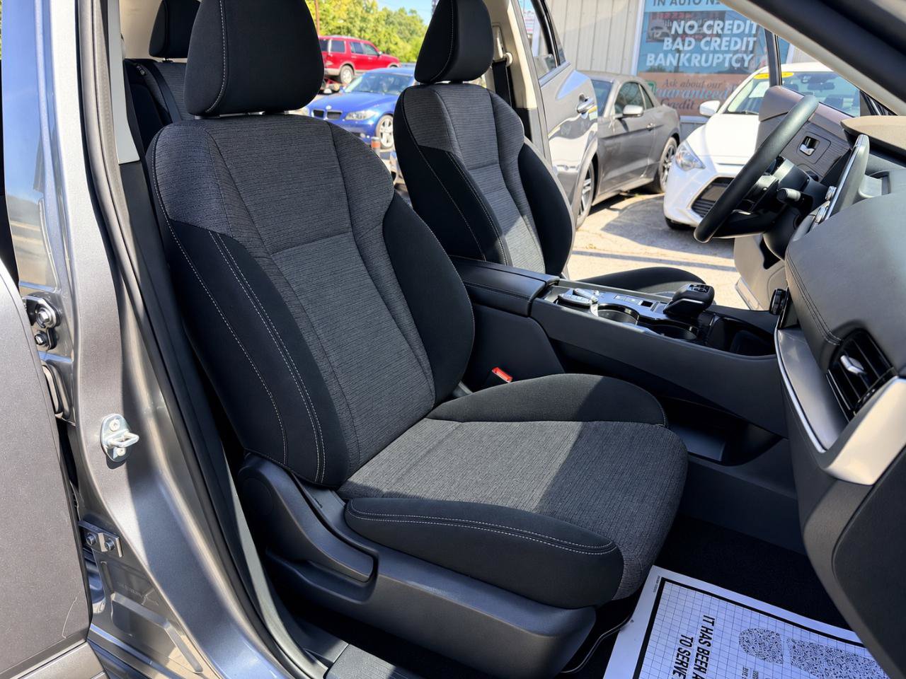 Used 2021 Nissan Rogue SV FWD image 15