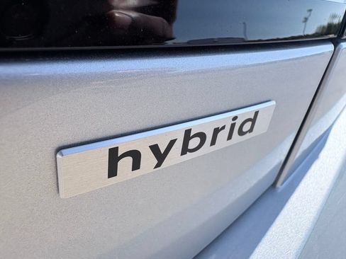 Used 2025 Hyundai Sonata Limited FWD image 28