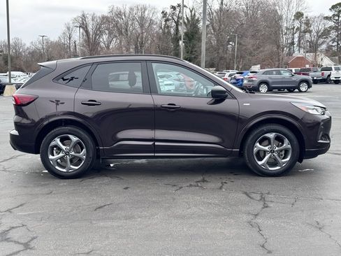 Used 2019 Ford Escape SE image 10