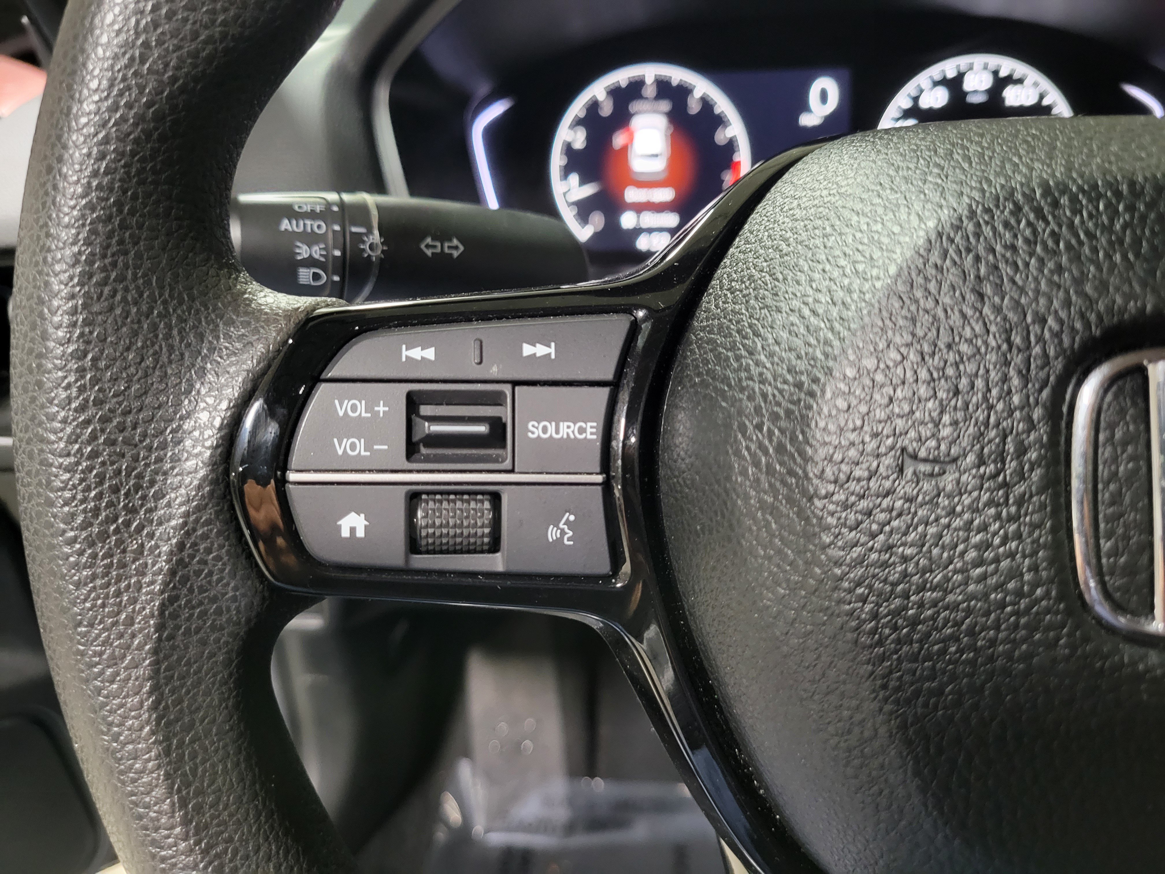 Used 2025 Honda Civic LX image 23