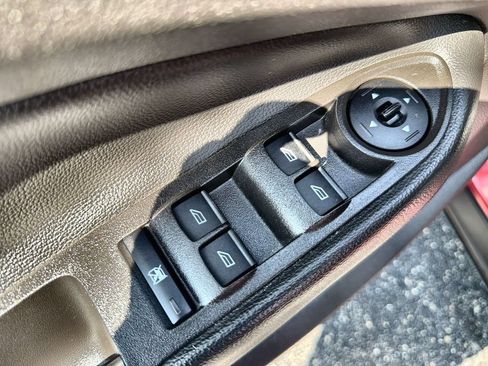 Used 2018 Ford Escape SEL FWD image 15