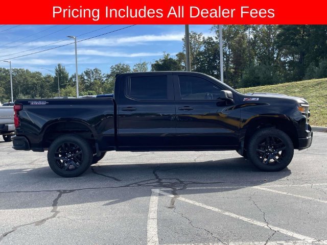 Used 2022 Chevrolet Silverado 1500 Custom Trail Boss AWD/4WD image 6