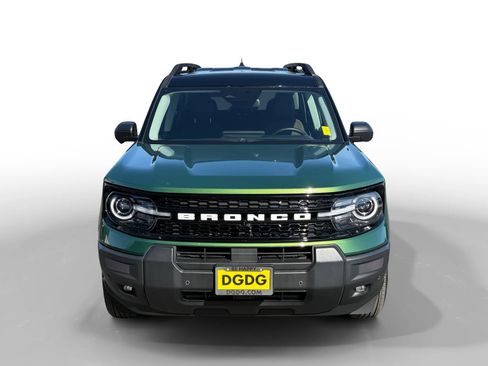 Certified 2025 Ford Bronco Sport Outer Banks w/ Outer Banks Tech Package+ AWD/4WD image 8