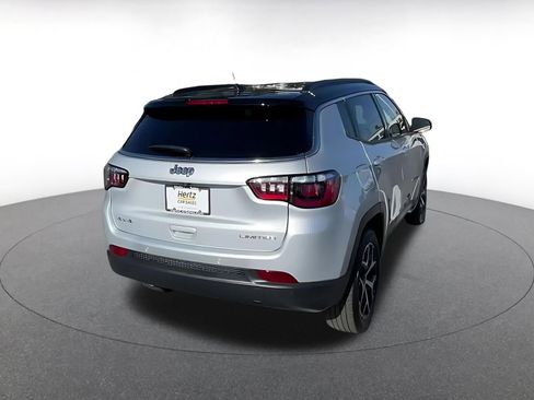Used 2025 Jeep Compass Limited image 14