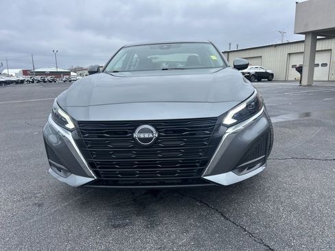 Used 2023 Nissan Altima 2.5 SV image 10