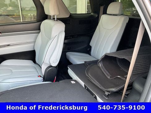 Used 2025 Hyundai Palisade SEL FWD image 30