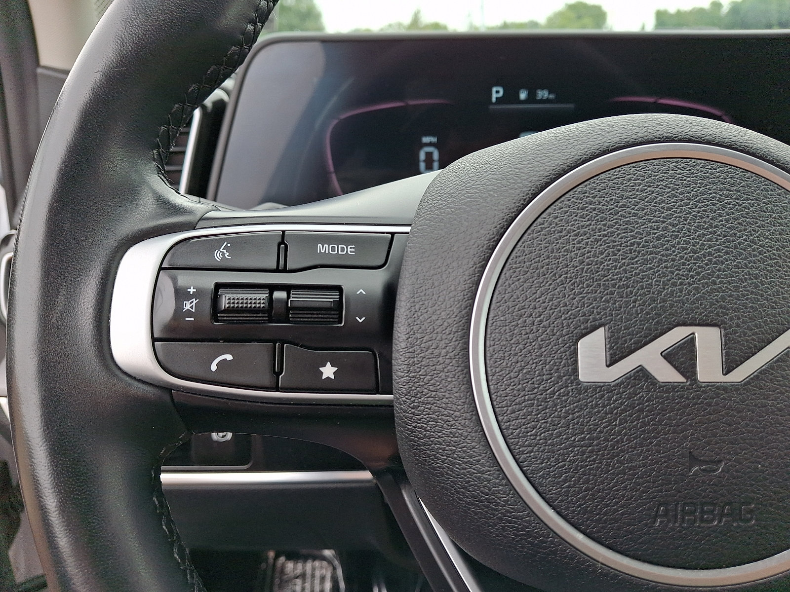 Used 2023 Kia Sportage EX AWD/4WD image 23