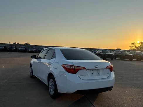 Used 2017 Toyota Corolla LE FWD image 16