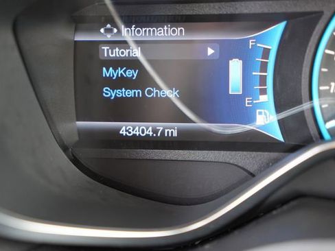 Used 2017 Ford C-MAX SE image 30