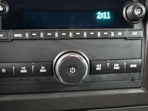 Used 2024 GMC Savana 2500 w/ Driver Convenience Package image 25