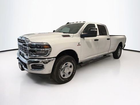 Used 2026 RAM 2500 Tradesman AWD/4WD image 3