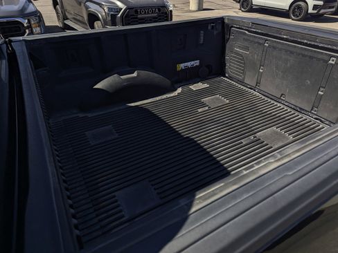 Certified 2022 Ford F150 Platinum w/ Equipment Group 701A High AWD/4WD image 8