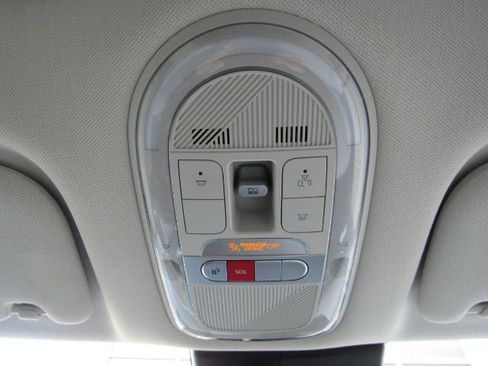 Used 2023 Hyundai Ioniq 5 Limited image 60