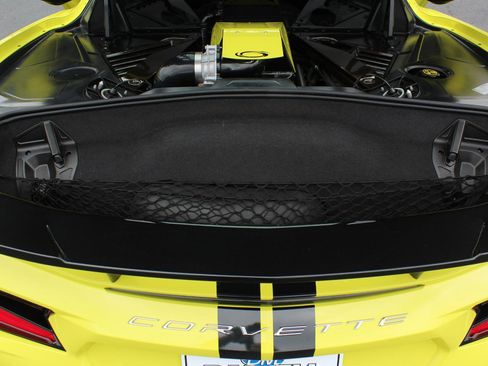 Used 2022 Chevrolet Corvette Stingray Preferred Cpe w/ Z51 Performance Package RWD image 47