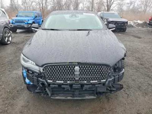 Used 2019 Lincoln MKZ Reserve w/ Reserve Plus Package AWD/4WD image 2