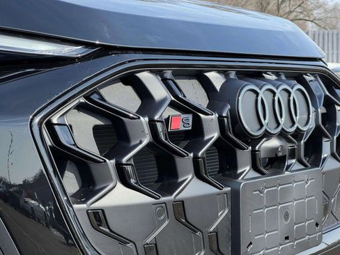 New 2025 Audi SQ5 Premium Plus image 23