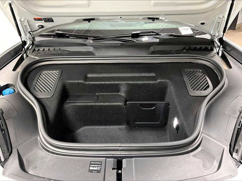 Used 2026 Porsche Macan 4 Electric image 37