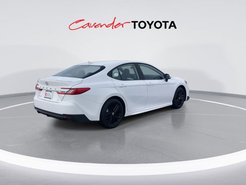 Certified 2026 Toyota Camry SE image 8