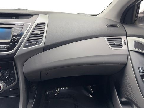 Used 2016 Hyundai Elantra SE w/ Option Group 02 image 57