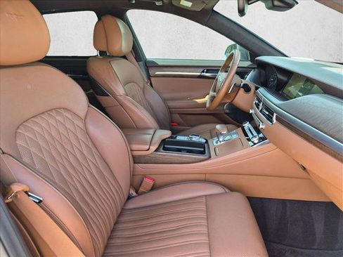 Used 2022 Genesis G90 3.3T Premium RWD image 18