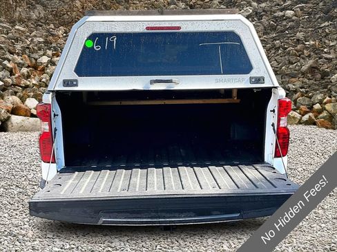 Used 2023 Chevrolet Silverado 1500 Custom AWD/4WD image 13