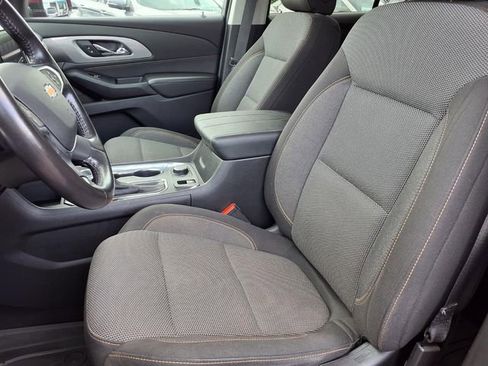 Used 2020 Chevrolet Traverse LT w/ LPO, Floor Liner Package AWD/4WD image 3