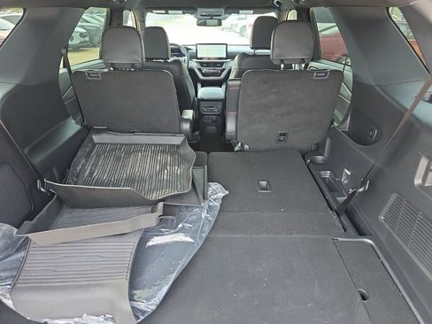 Used 2025 Ford Explorer ST AWD/4WD image 6