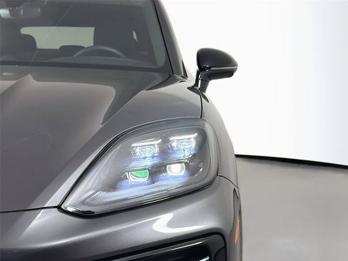 Certified 2026 Porsche Cayenne S AWD/4WD image 15