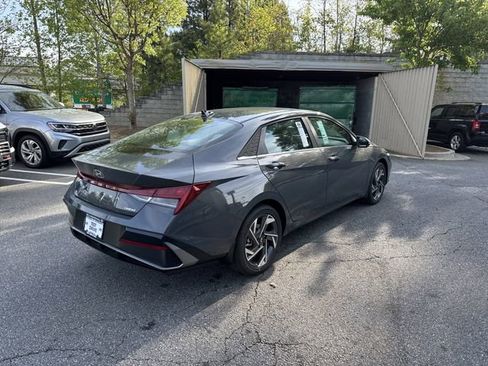 New 2026 Hyundai Elantra Limited FWD image 7