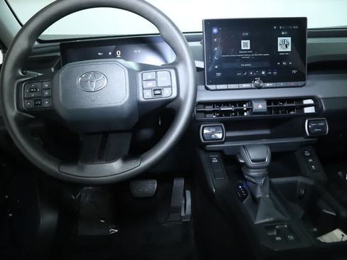 Used 2026 Toyota RAV4 LE AWD/4WD image 27