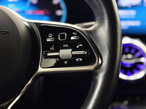 Used 2023 Mercedes-Benz EQB 250+ w/ Exclusive Package image 19