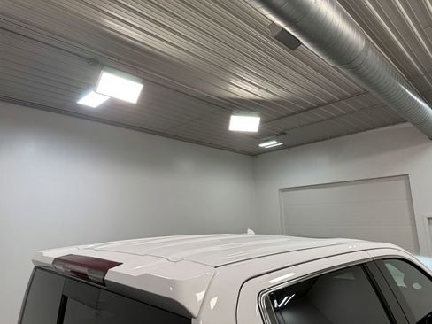 Used 2021 GMC Sierra 1500 SLT image 45