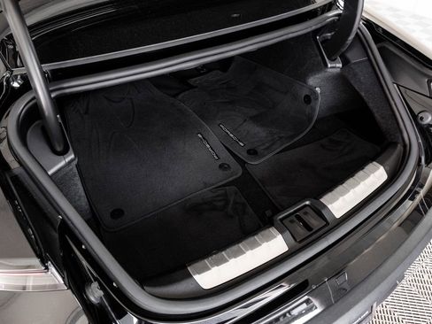 Used 2020 Porsche Taycan 4S image 54