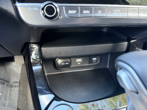 Used 2025 Kia Seltos S image 55