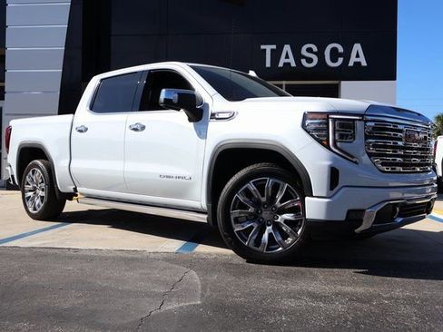 New 2026 GMC Sierra 1500 Denali w/ Denali Reserve Package AWD/4WD image 1