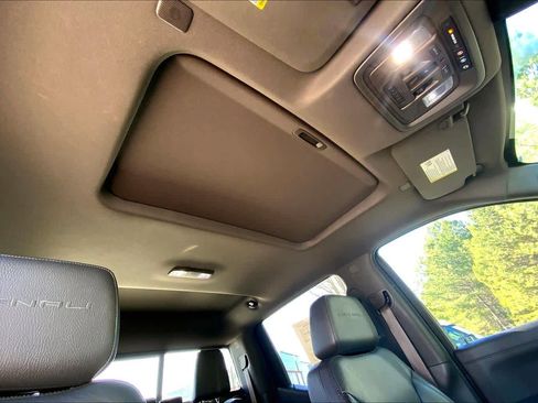 Used 2019 GMC Sierra 1500 Denali w/ Denali Ultimate Package image 13