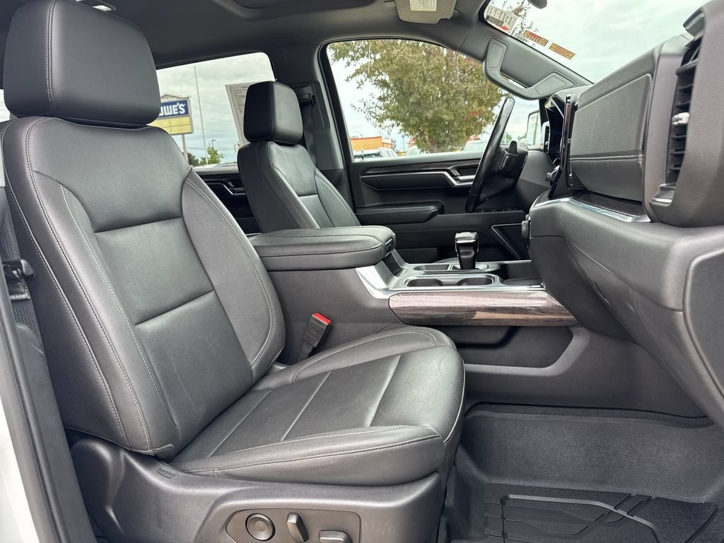 Certified 2023 Chevrolet Silverado 1500 LTZ w/ LTZ Premium Package AWD/4WD image 37