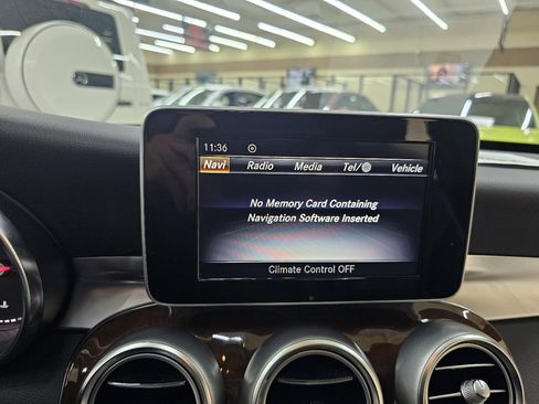 Used 2018 Mercedes-Benz C 300 Sedan w/ Premium Package image 31